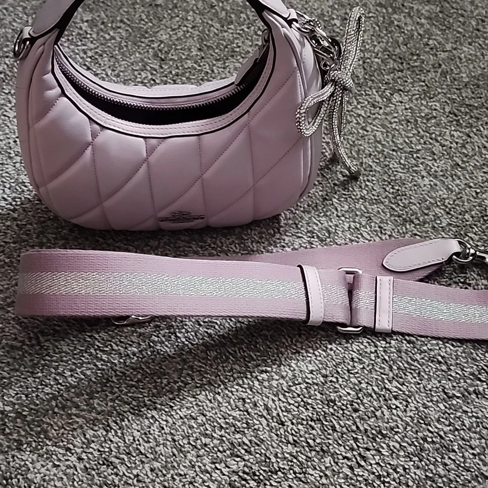 NEW COACH MINI BAG SEND OFFER! - Picture 3 of 4